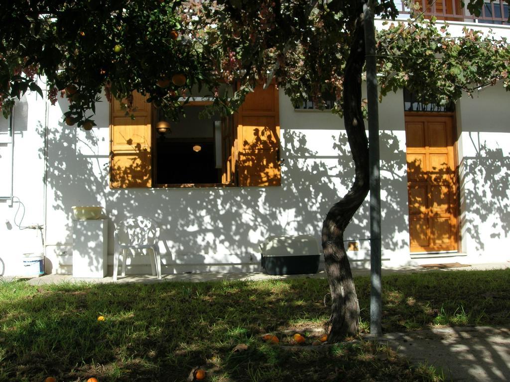 Apartment Next To The Sea In Poseidonia *